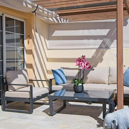 Luxury 2br Ocean Views Heated Pool Garage * 아데제